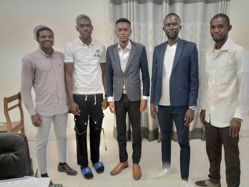 Équipe AKJ FIRM au SIOE 2025